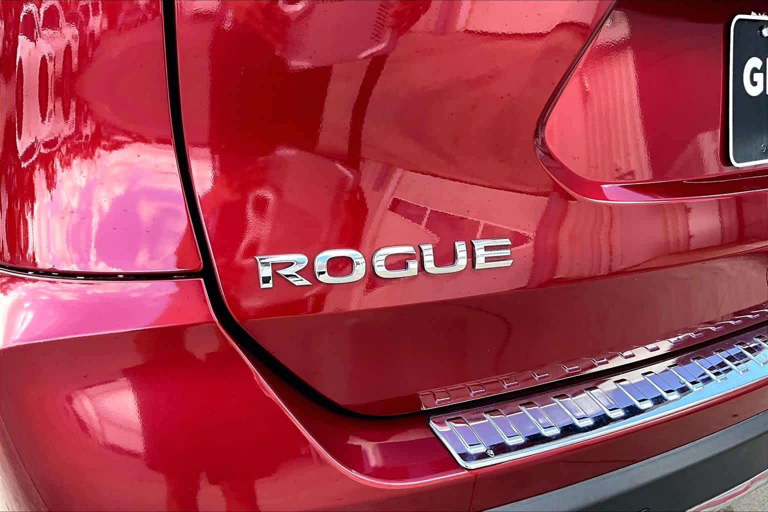 2019 Nissan Rogue SV Scarlet Ember Tintcoat at HGreg Houston
