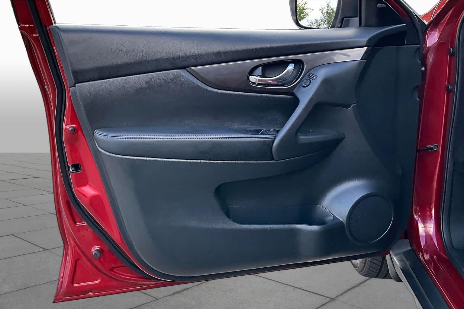 2019 Nissan Rogue SV Scarlet Ember Tintcoat at HGreg Houston
