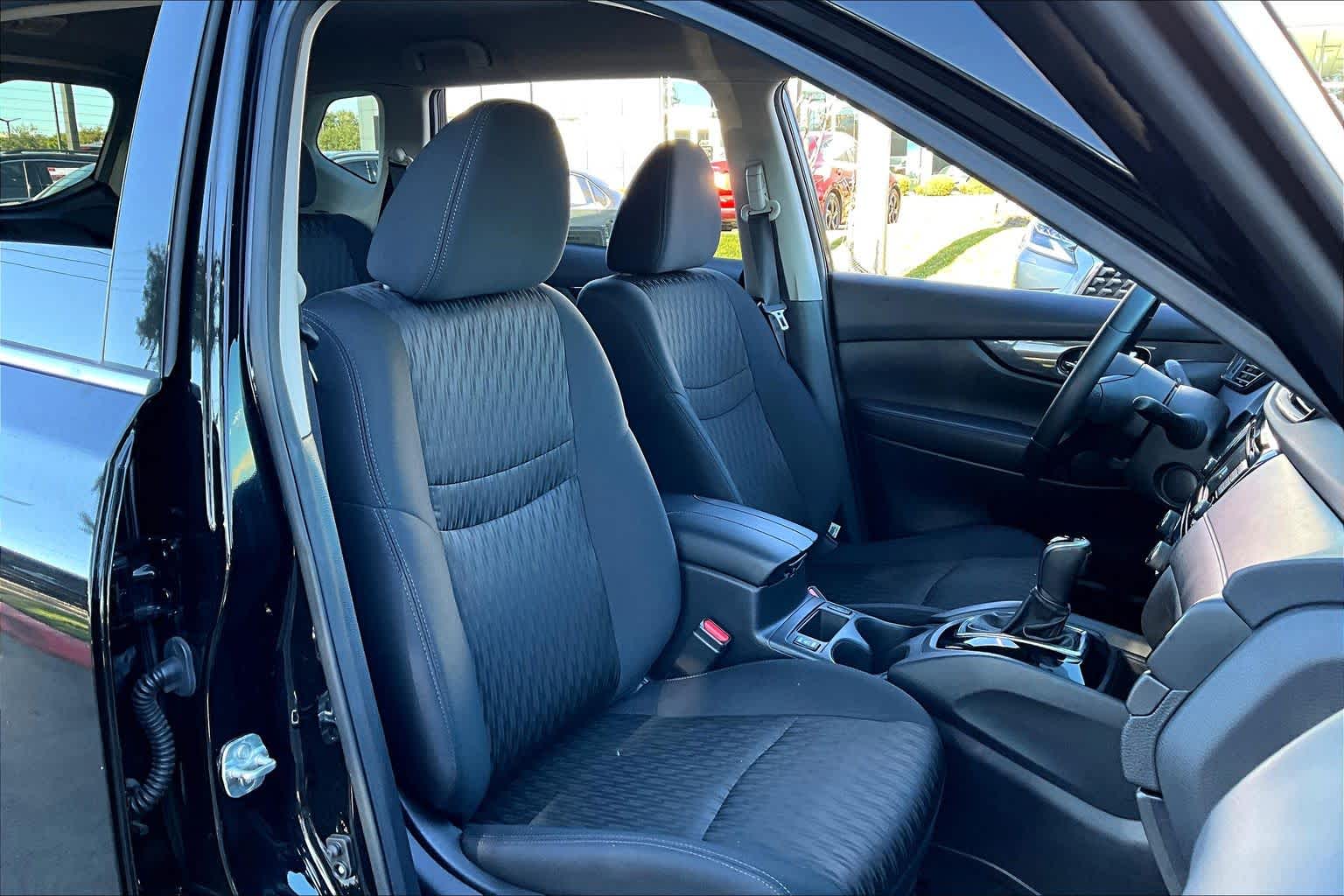 2020 Nissan Rogue SV Magnetic Black Pearl at Sterling McCall Nissan