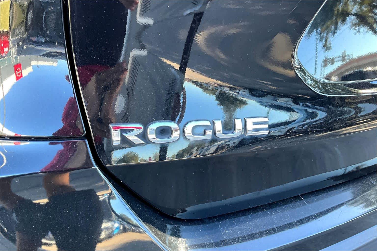 2020 Nissan Rogue SV Magnetic Black Pearl at Sterling McCall Nissan