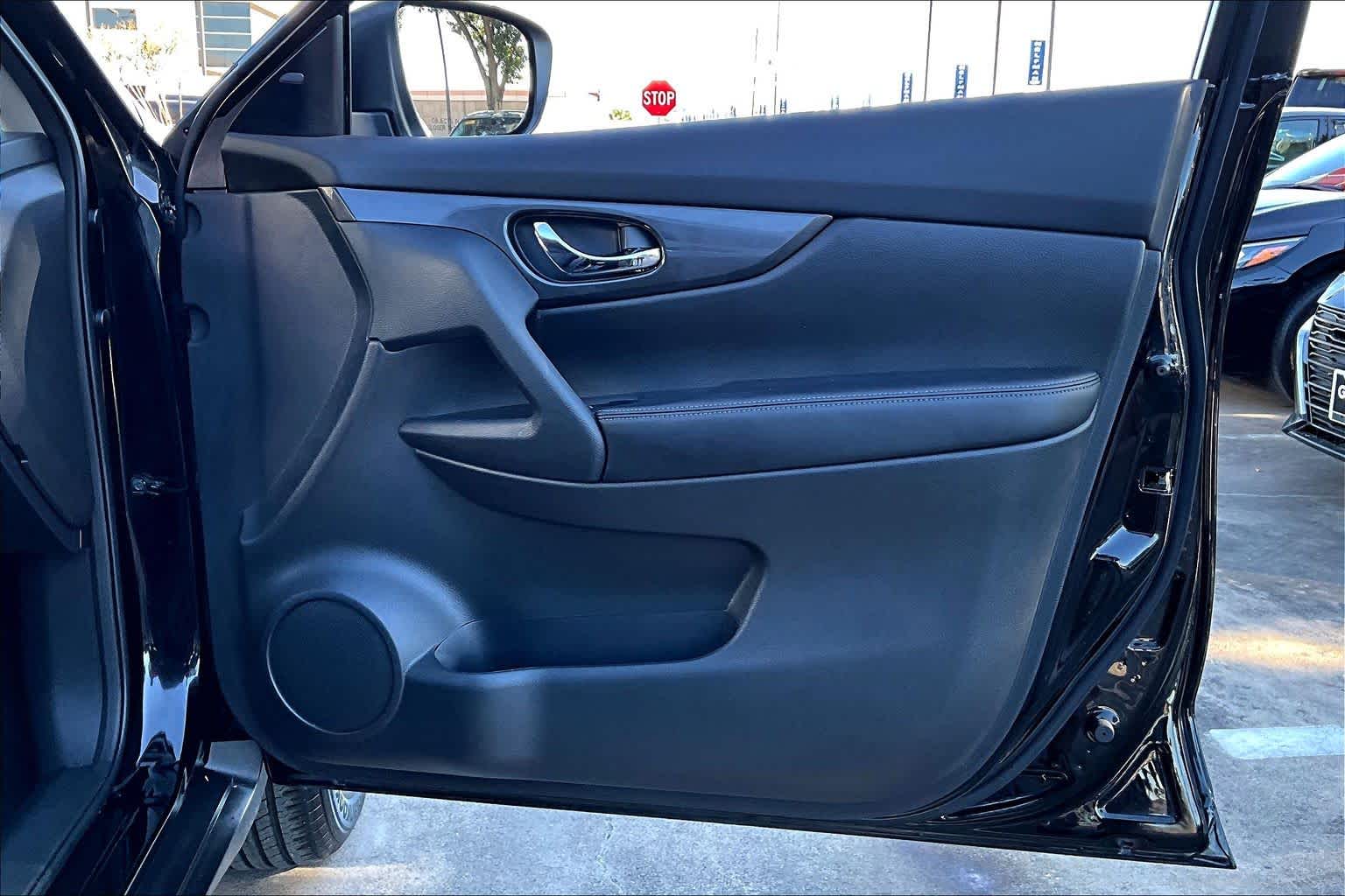 2020 Nissan Rogue SV Magnetic Black Pearl at Sterling McCall Nissan