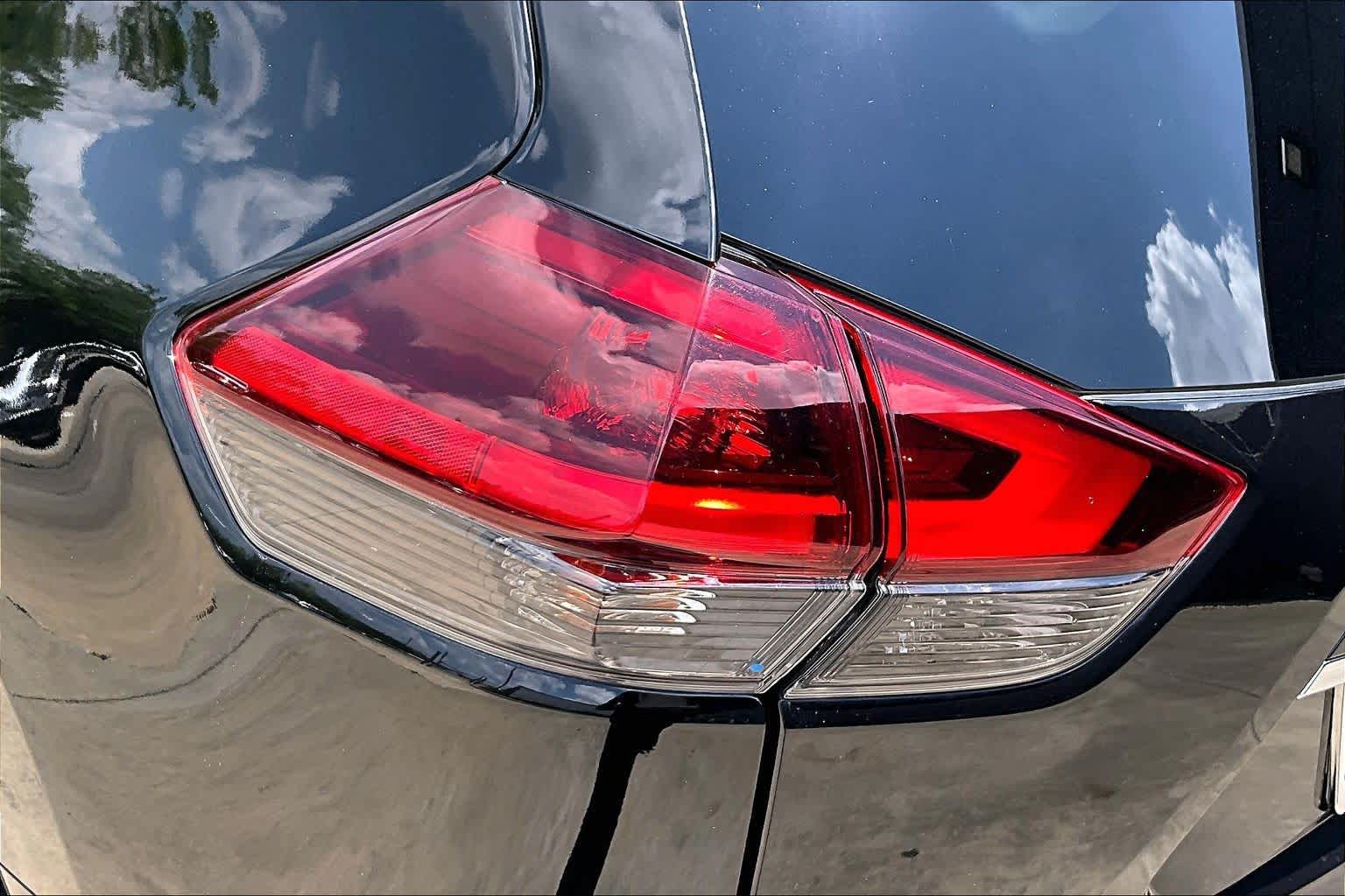 2019 Nissan Rogue SL Magnetic Black Pearl at Price LeBlanc Nissan