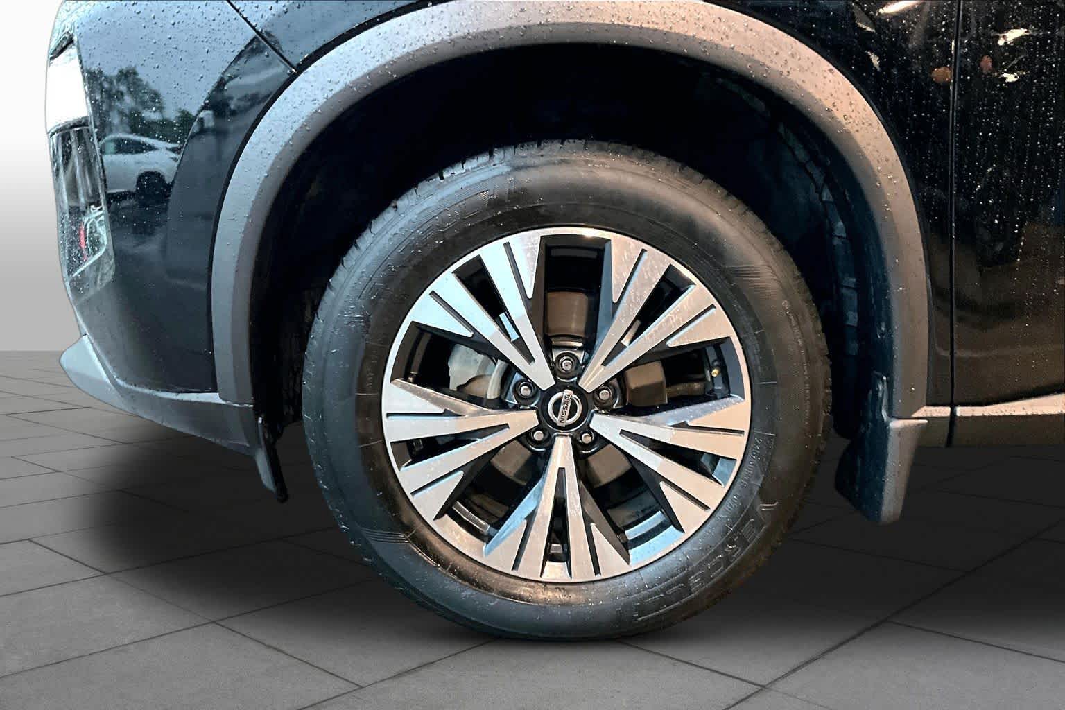 2021 Nissan Rogue SV Super Black at Sterling McCall Nissan