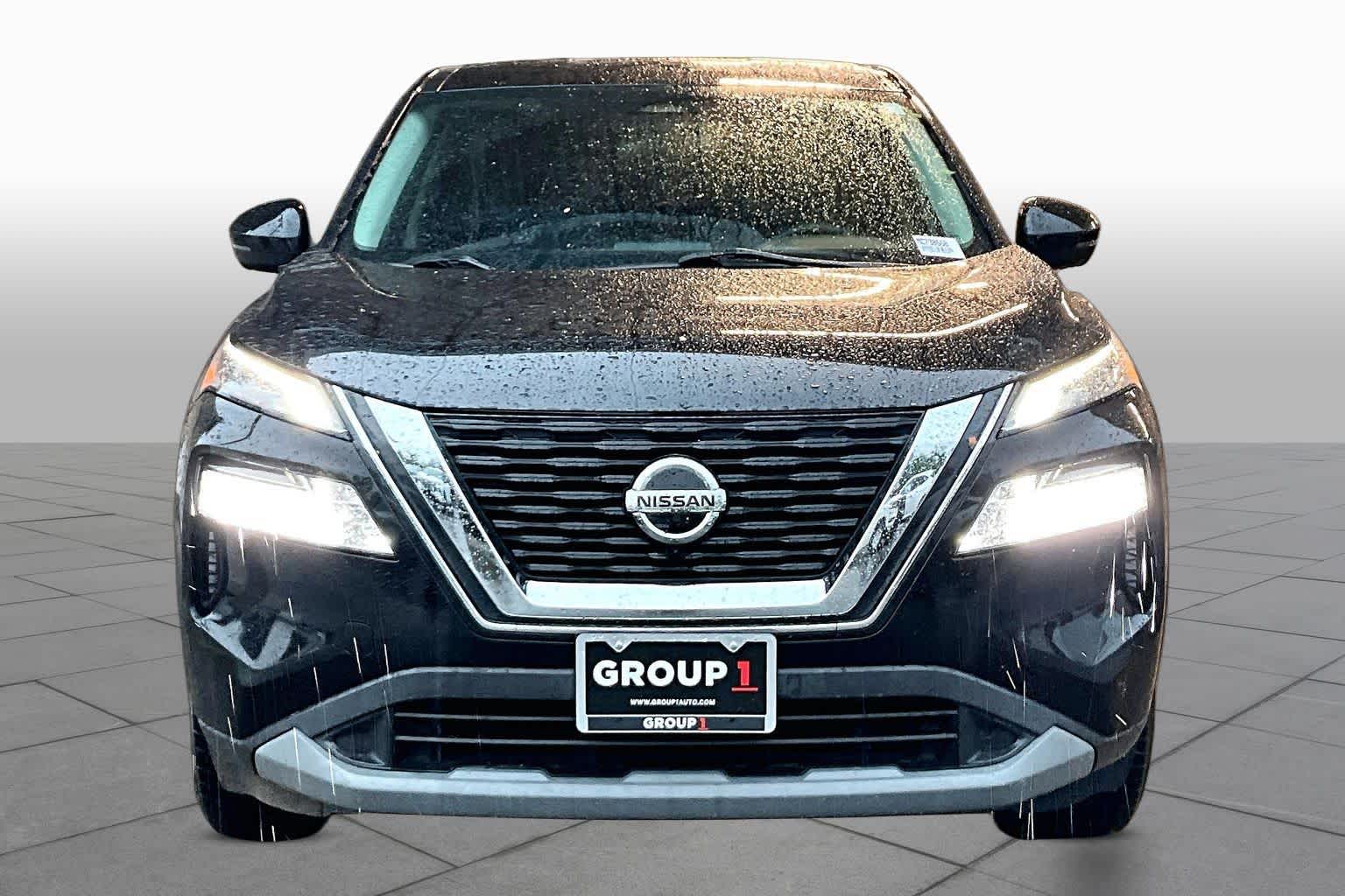 2021 Nissan Rogue SV Super Black at Sterling McCall Nissan