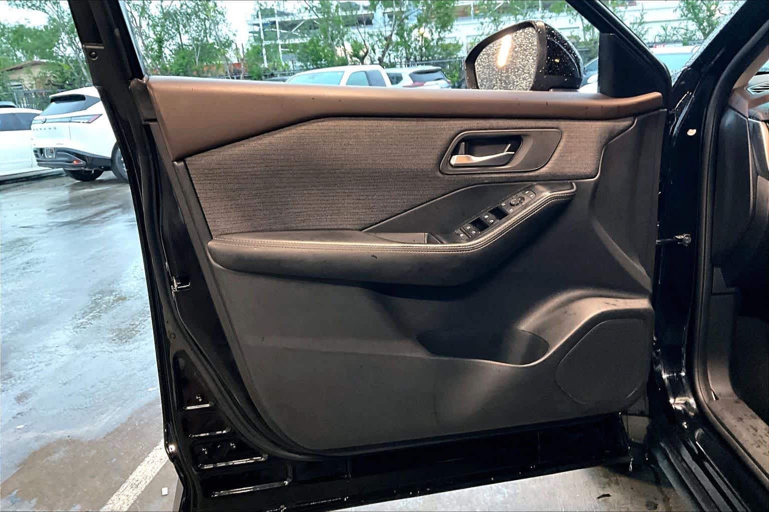 2021 Nissan Rogue SV Super Black at Sterling McCall Nissan