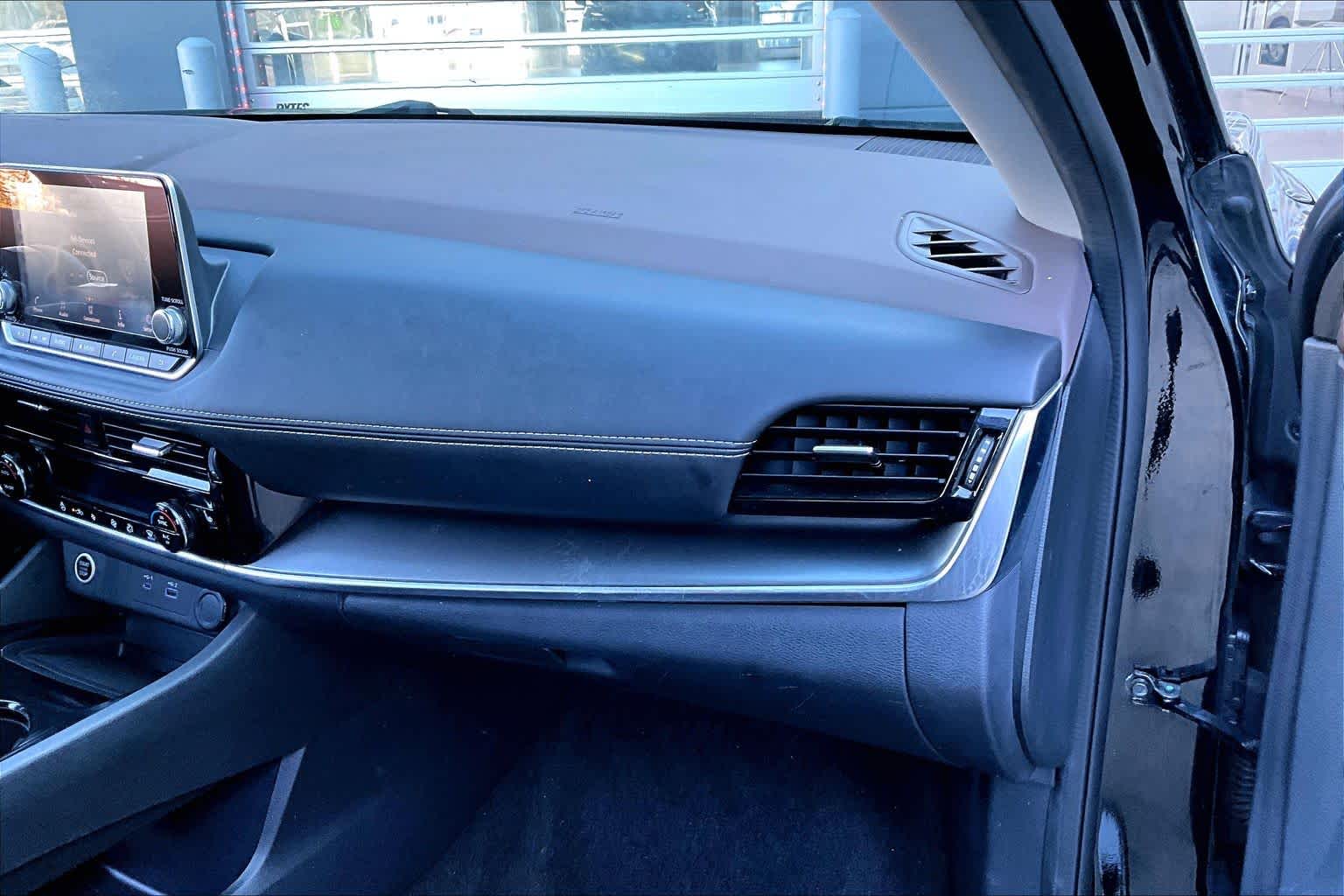 2021 Nissan Rogue SV Super Black at Sterling McCall Nissan