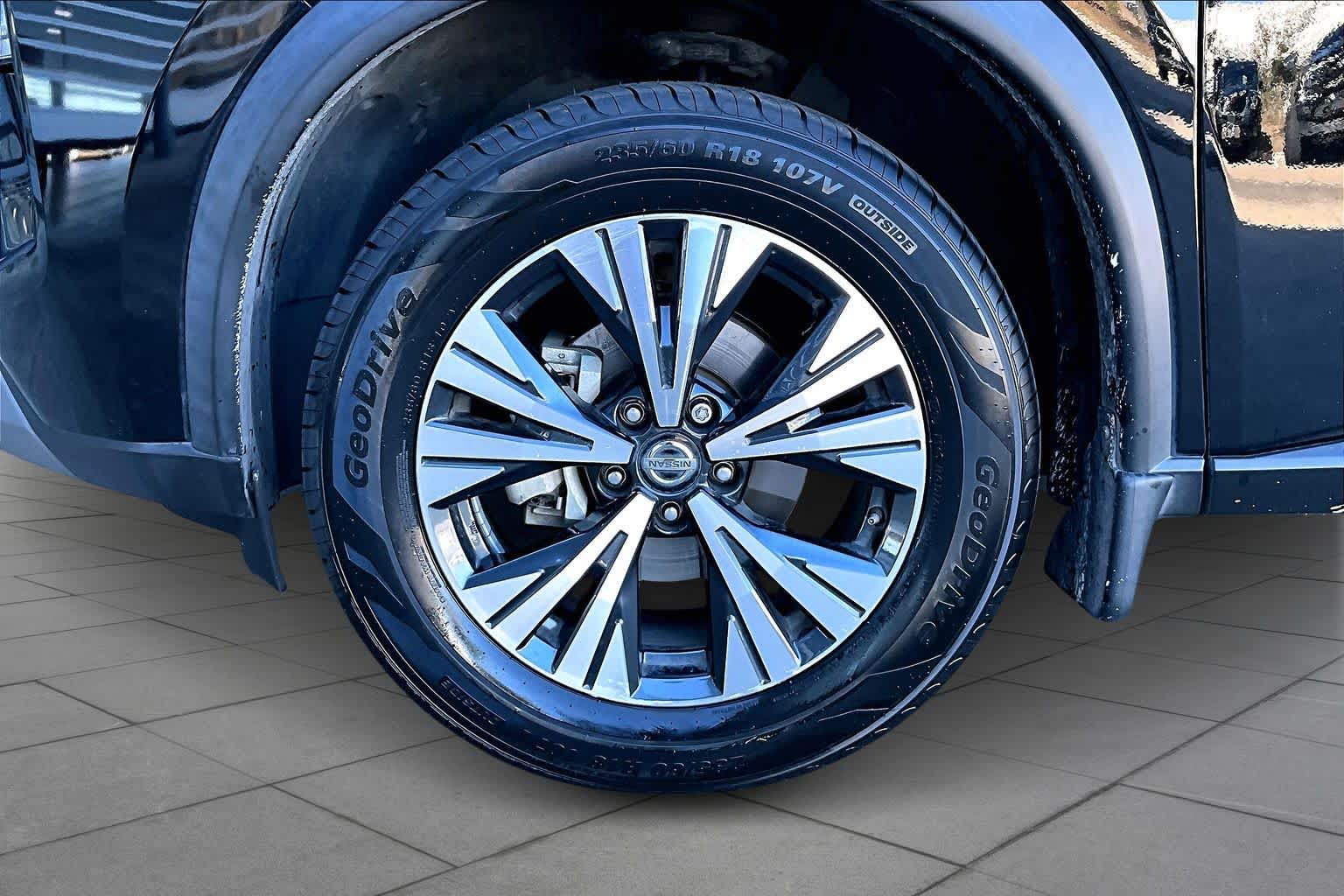 2021 Nissan Rogue SV Super Black at Sterling McCall Nissan