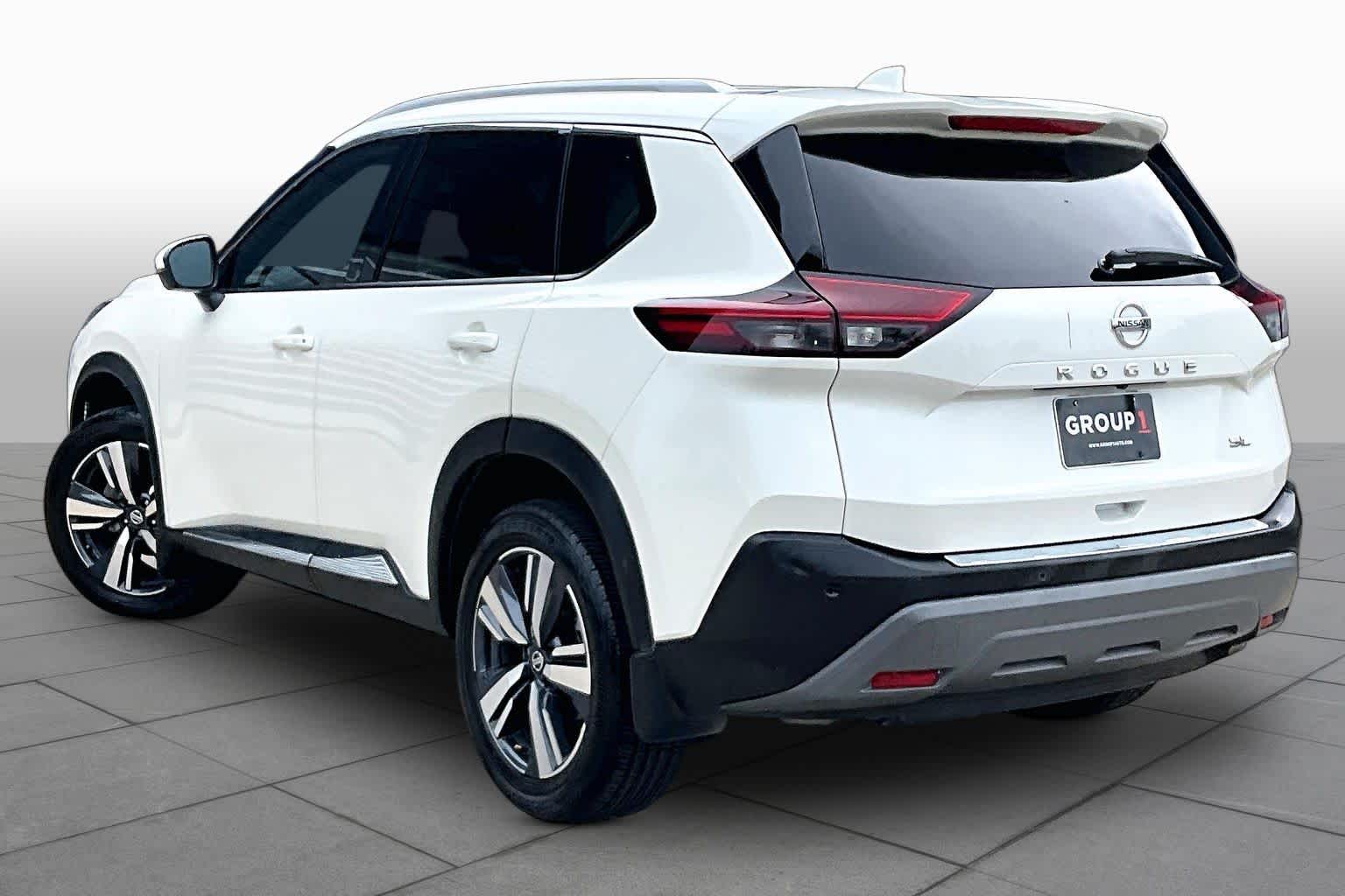 2021 Nissan Rogue SL Pearl White Tricoat at AutoNation Chrysler Jeep Dodge Ram Spring