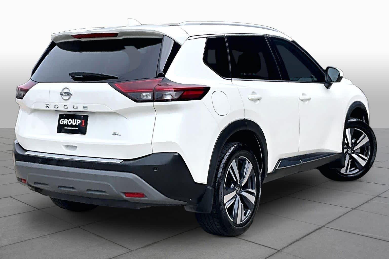 2021 Nissan Rogue SL Pearl White Tricoat at AutoNation Chrysler Jeep Dodge Ram Spring