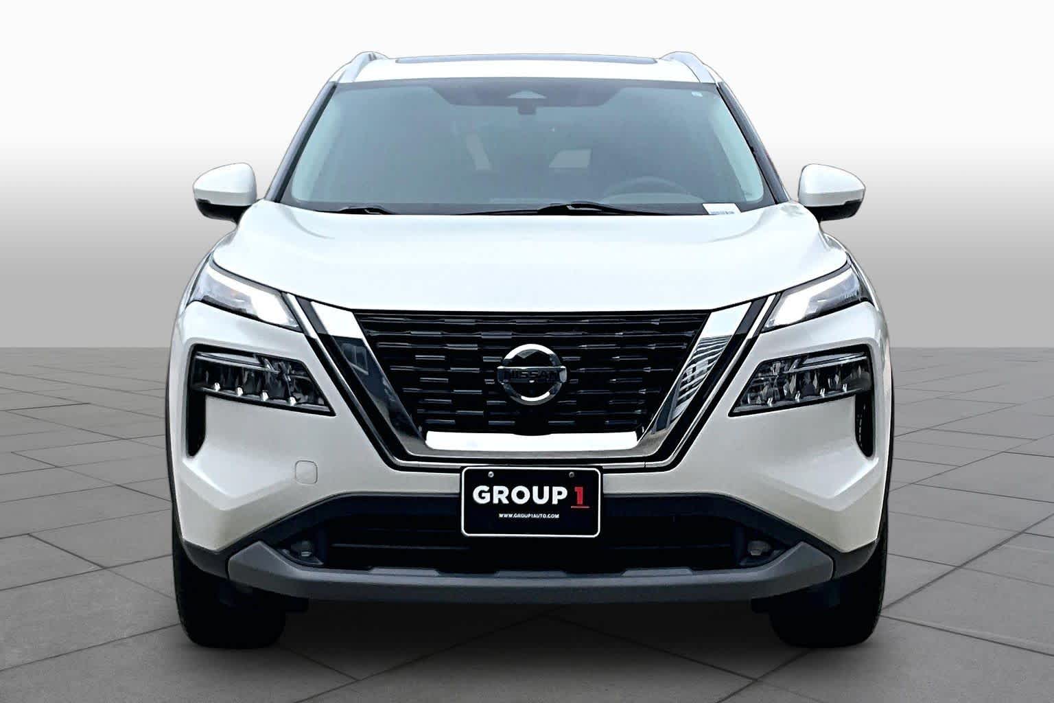 2021 Nissan Rogue SL Pearl White Tricoat at AutoNation Chrysler Jeep Dodge Ram Spring