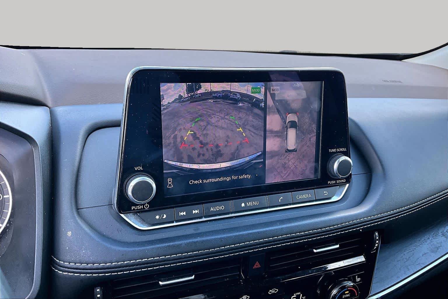 2021 Nissan Rogue photo 26 of 34