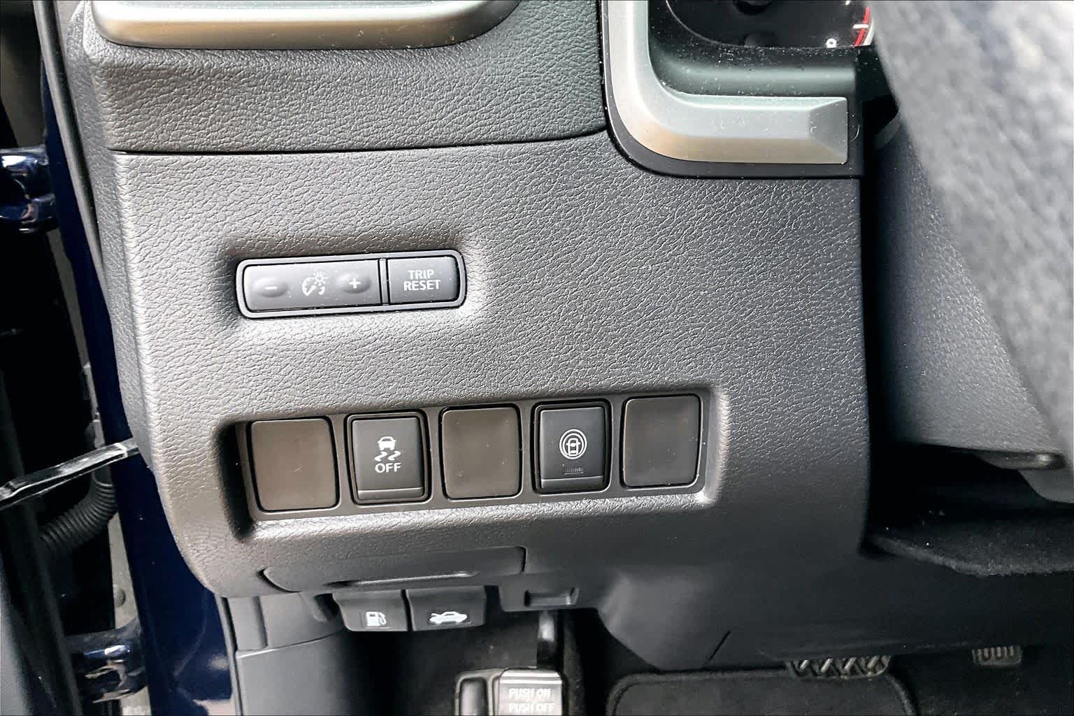 2024 Nissan Murano SV Deep Ocean Blue Pearl at Sterling McCall Nissan