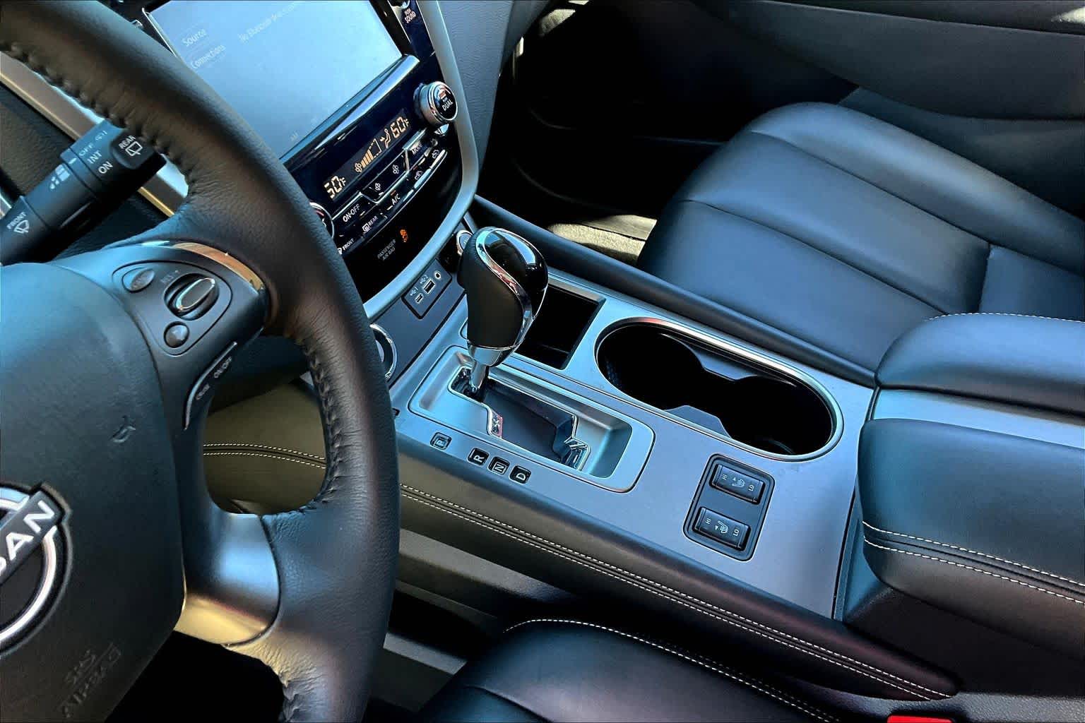 2024 Nissan Murano SV Pearl White Tricoat at Davis Chevrolet