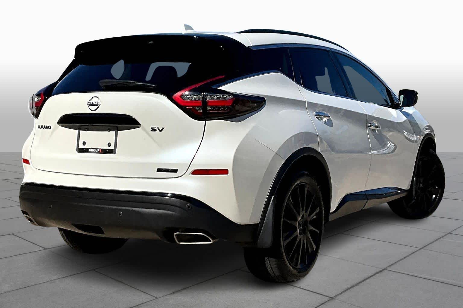 2024 Nissan Murano SV Pearl White Tricoat at Davis Chevrolet