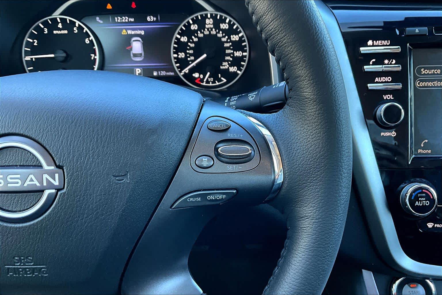 2024 Nissan Murano SV Pearl White Tricoat at Davis Chevrolet