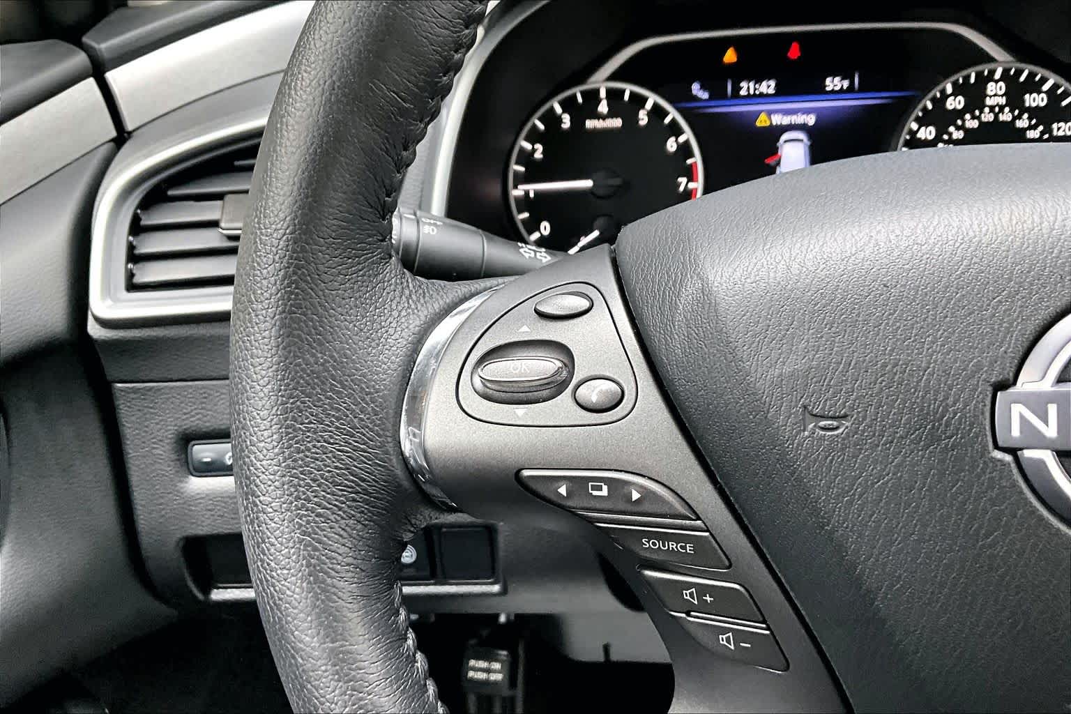 2024 Nissan Murano SV Super Black at Sterling McCall Nissan