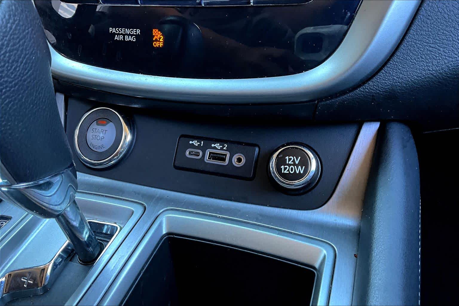 2024 Nissan Murano SV Pearl White Tricoat at Davis Chevrolet