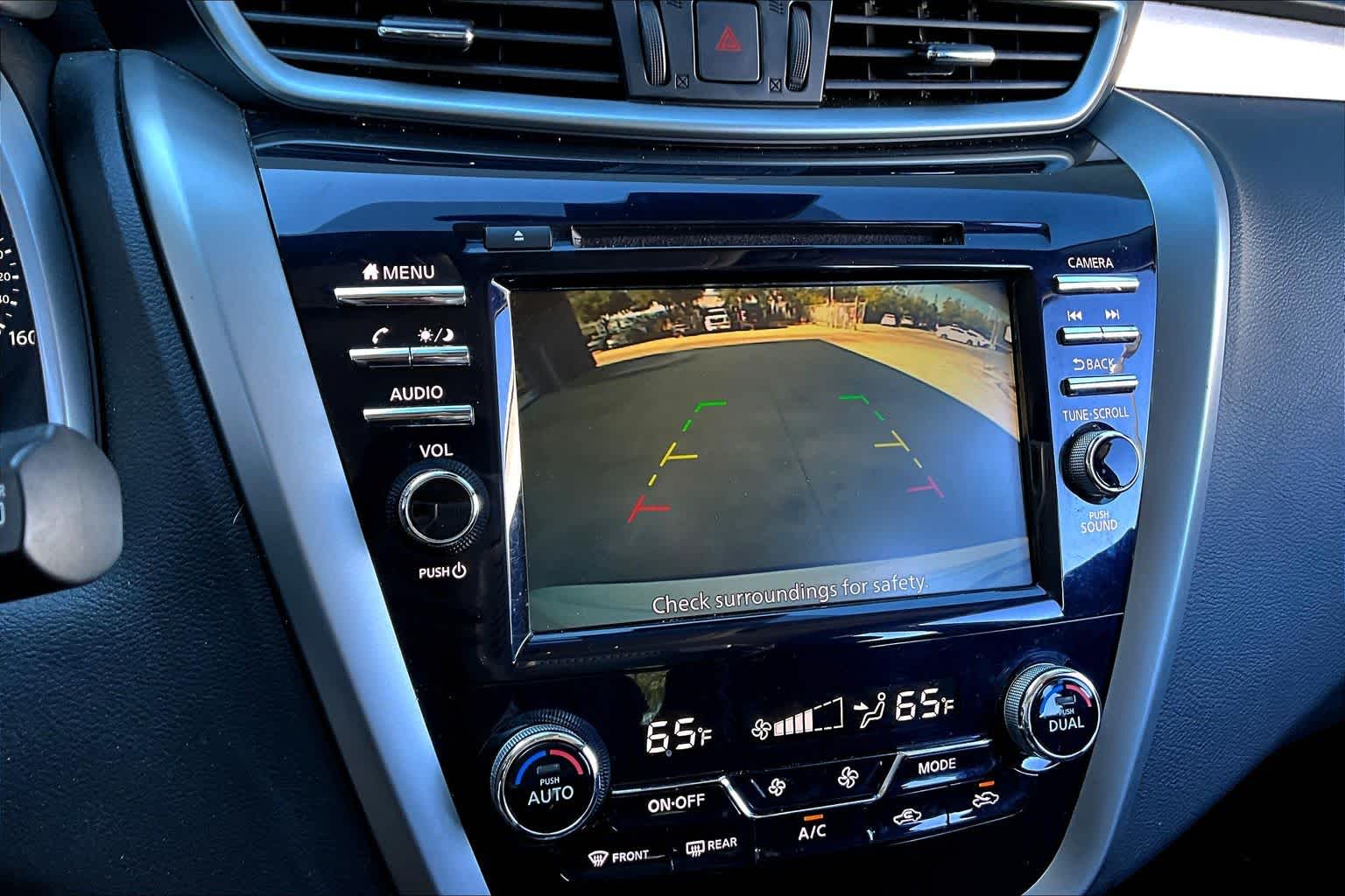 2024 Nissan Murano SV Pearl White Tricoat at Davis Chevrolet