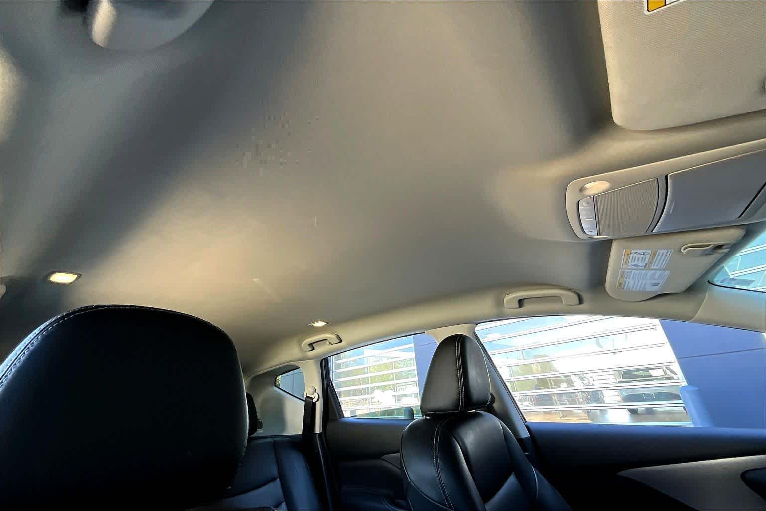 2024 Nissan Murano SV Pearl White Tricoat at Davis Chevrolet