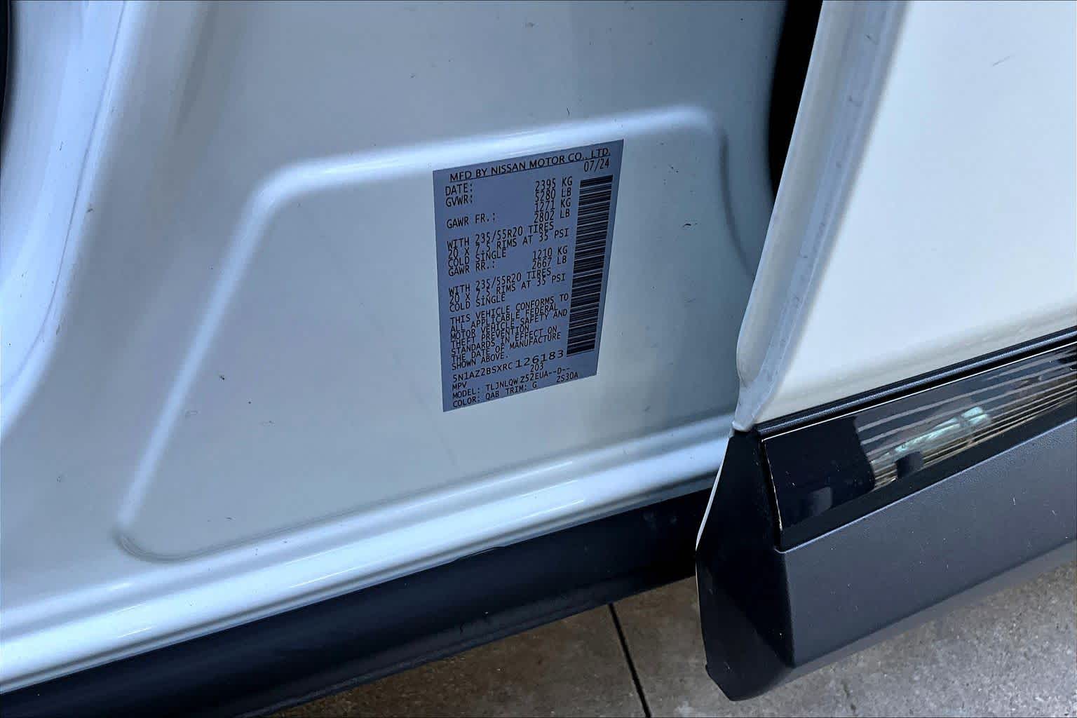 2024 Nissan Murano SV Pearl White Tricoat at Davis Chevrolet