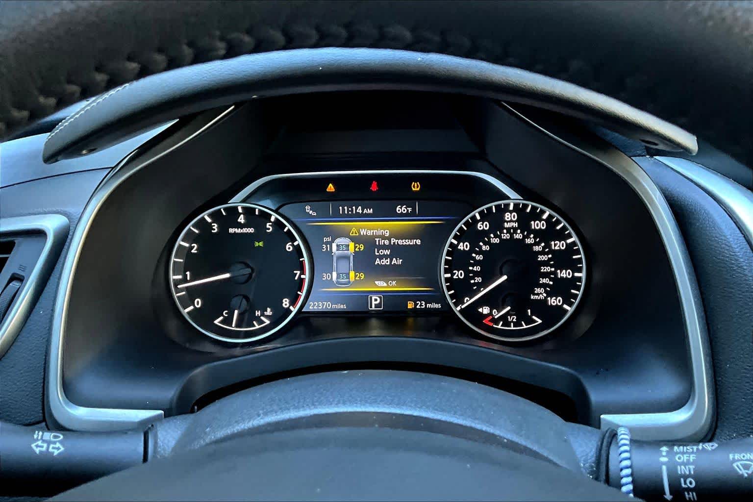 2024 Nissan Murano SV Pearl White Tricoat at Davis Chevrolet