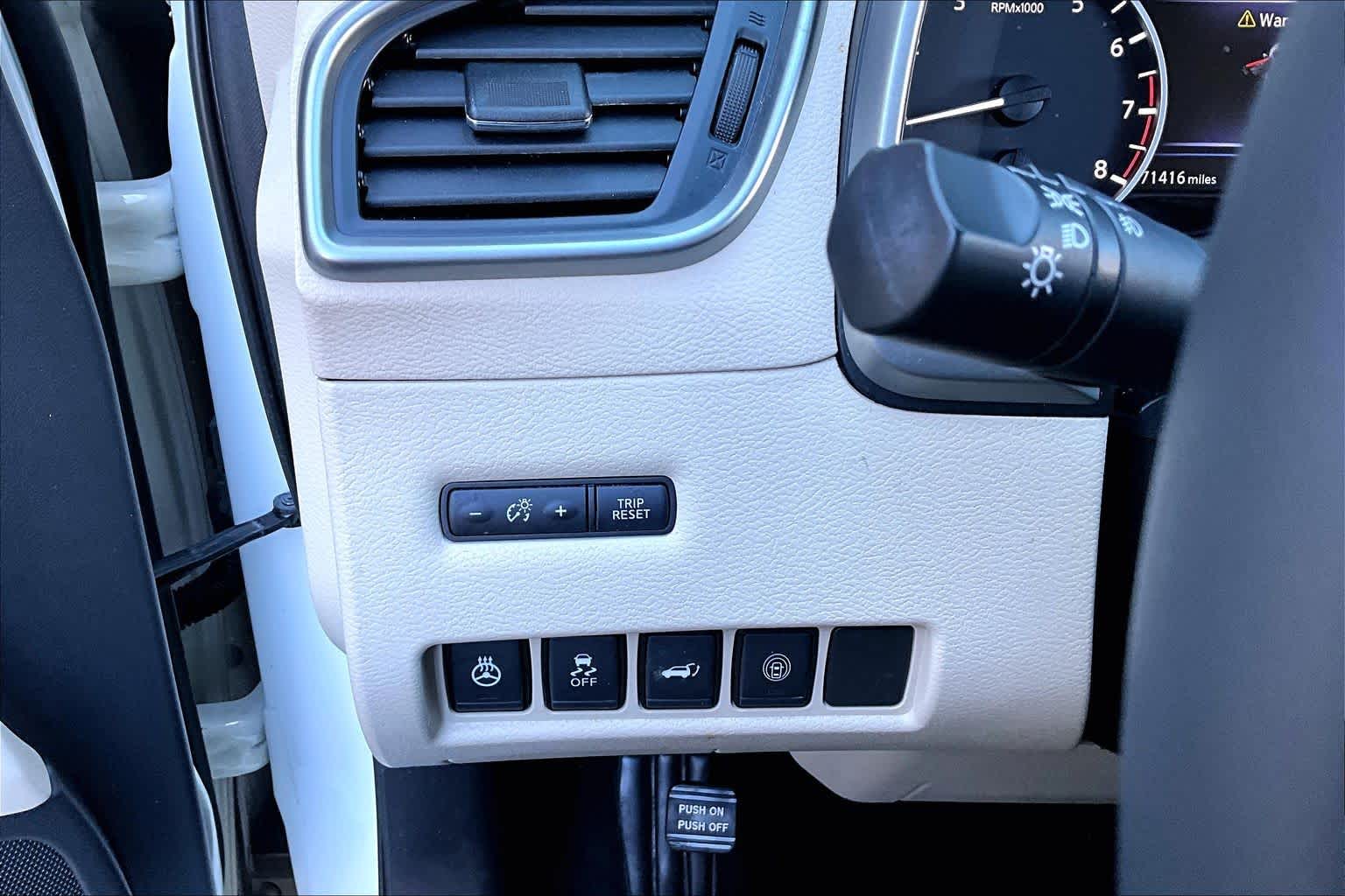 2020 Nissan Murano SL Pearl White Tricoat at Sterling McCall Nissan