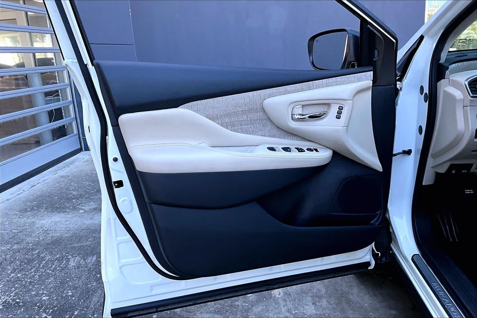 2020 Nissan Murano SL Pearl White Tricoat at Sterling McCall Nissan