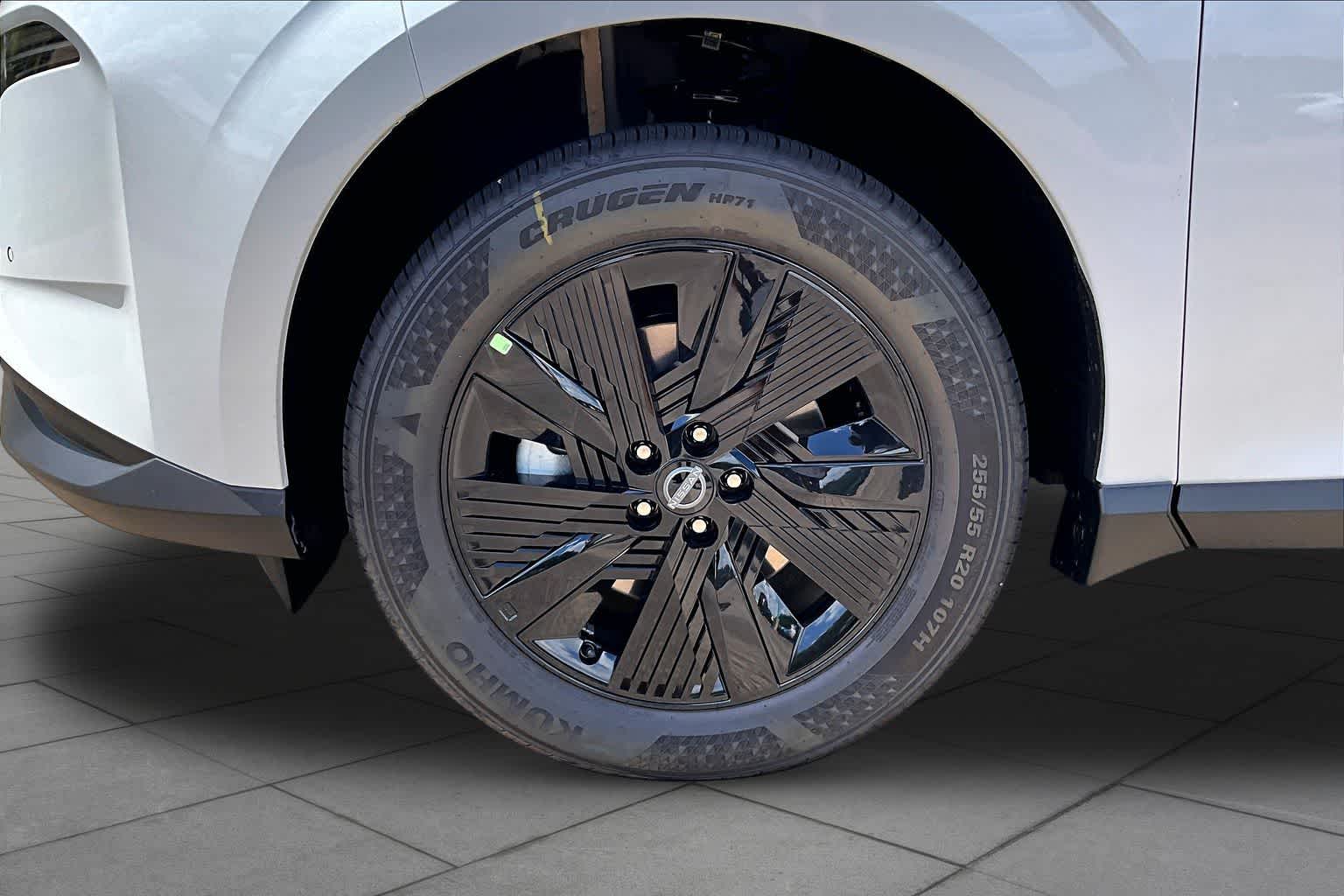 2026 Nissan Murano SV Everest White Pearl Tricoat at Sterling McCall Nissan