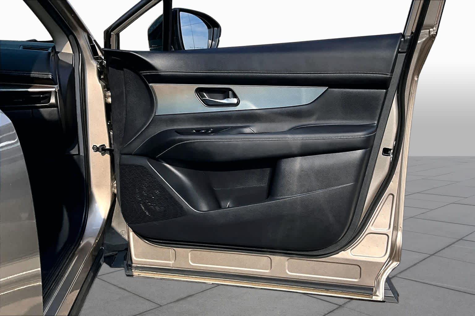 2026 Nissan Murano photo 23 of 37