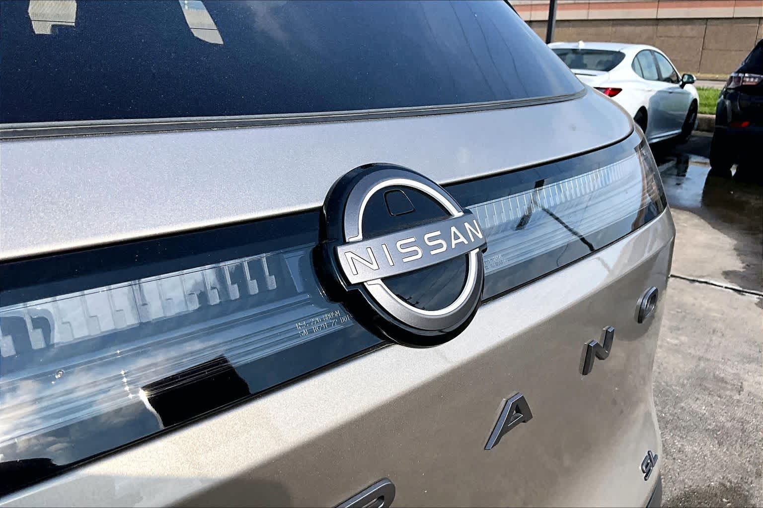 2026 Nissan Murano photo 10 of 37