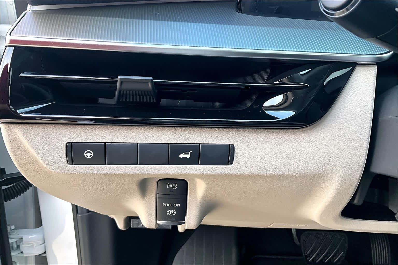 2026 Nissan Murano SL EVEREST WH QBEK at Sterling McCall Nissan