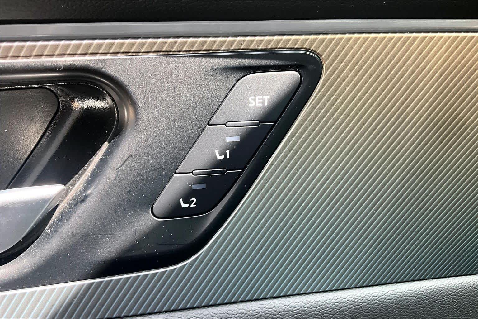 2025 Nissan Murano SL Super Black at Texan GMC Buick