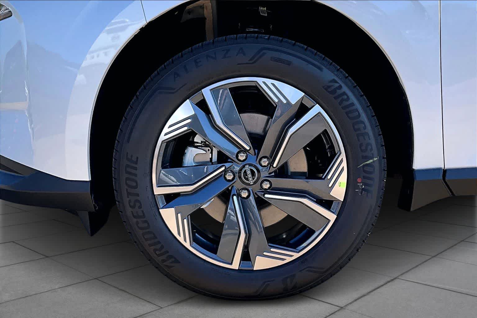2026 Nissan Murano SL Everest White Pearl Tricoat at Sterling McCall Nissan