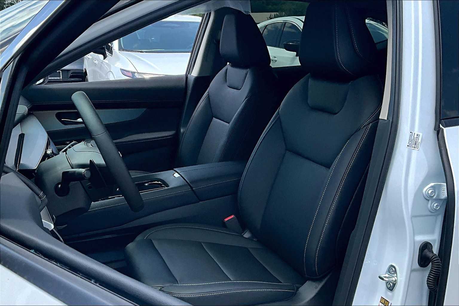 2025 Nissan Murano SL Everest White Pearl Tricoat/Super Black at Sterling McCall Nissan