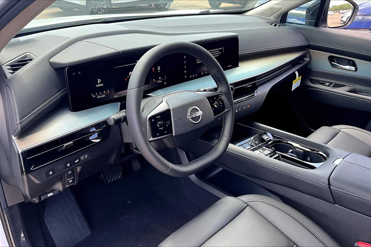 2025 Nissan Murano SL Everest White Pearl Tricoat/Super Black at Sterling McCall Nissan