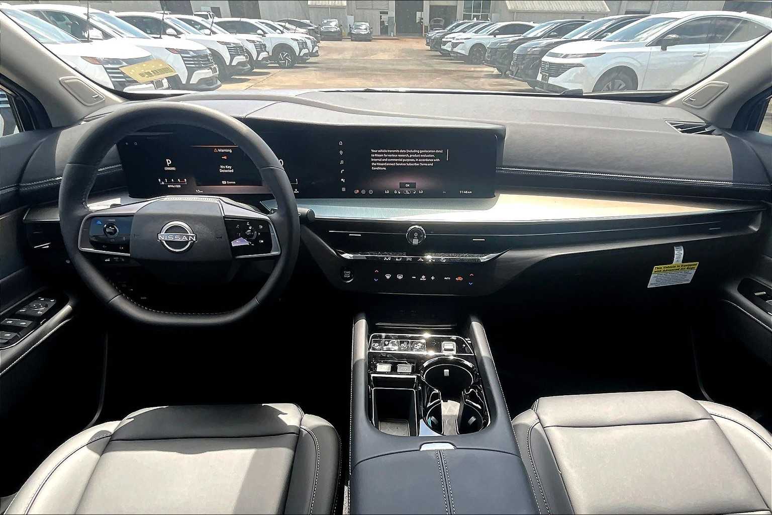 2025 Nissan Murano SL Everest White Pearl Tricoat/Super Black at Sterling McCall Nissan