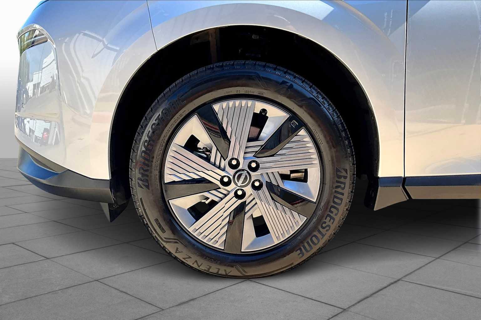 2025 Nissan Murano SL Brilliant Silver Metallic at Texan GMC Buick