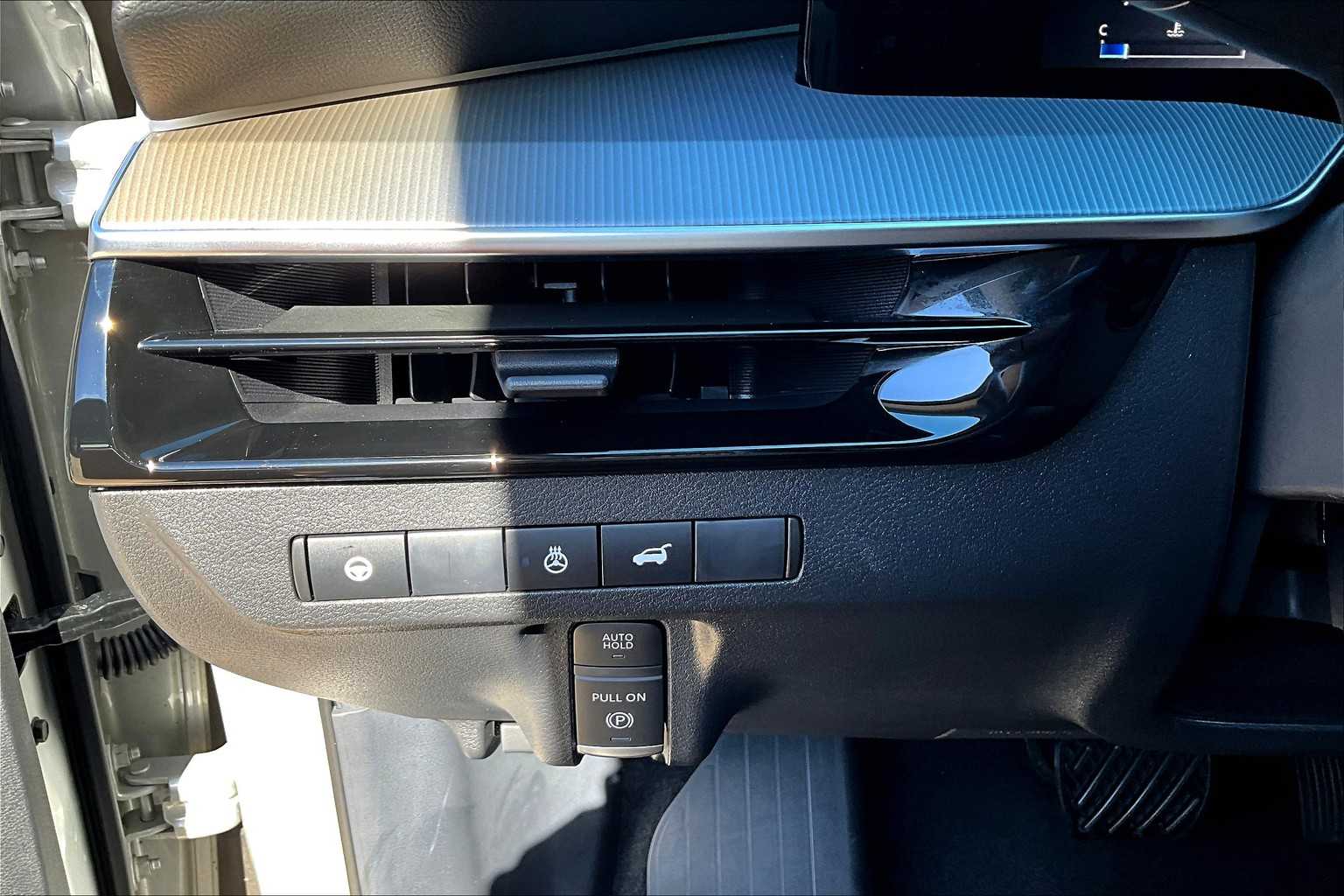 2025 Nissan Murano SL Brilliant Silver Metallic at Texan GMC Buick