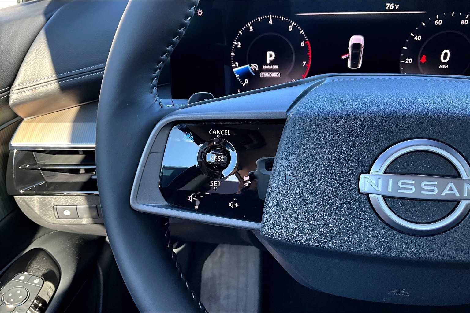2025 Nissan Murano SL Brilliant Silver Metallic at Texan GMC Buick