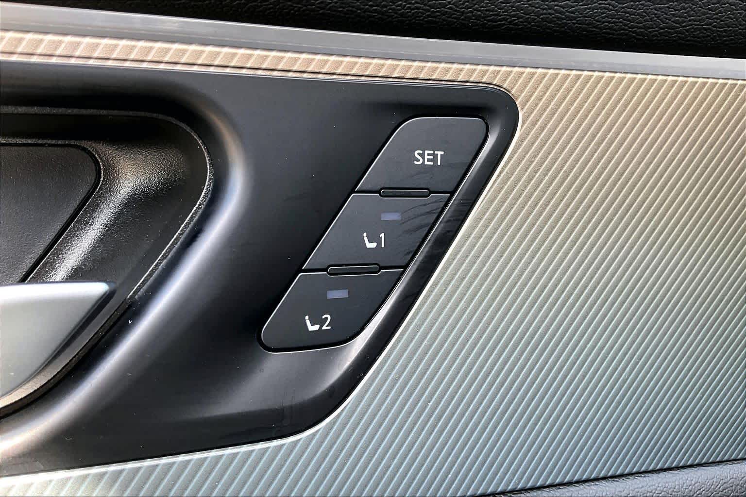 2026 Nissan Murano SL Gun Metallic at Sterling McCall Nissan