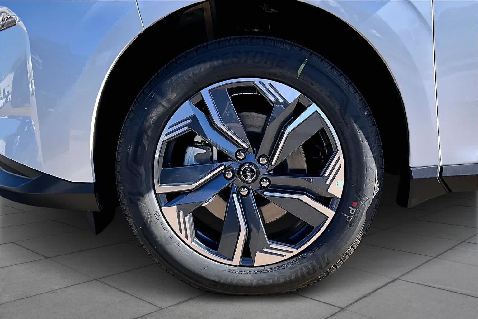 2026 Nissan Murano SL Everest White Pearl Tricoat at Sterling McCall Nissan