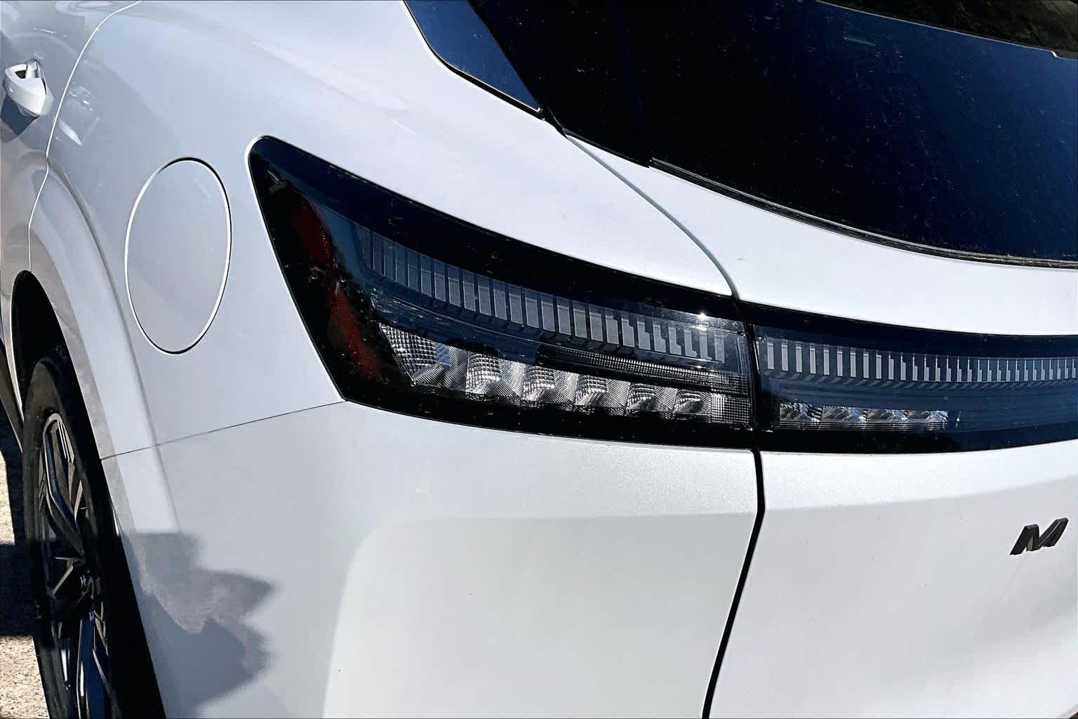 2026 Nissan Murano SL Everest White Pearl Tricoat at Sterling McCall Nissan