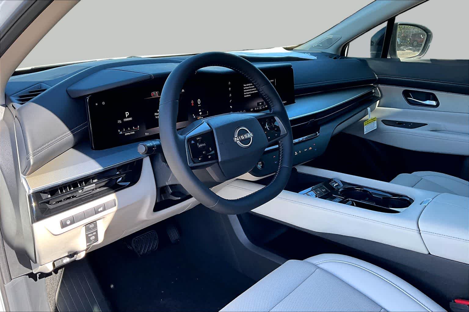 2026 Nissan Murano SL Everest White Pearl Tricoat at Sterling McCall Nissan