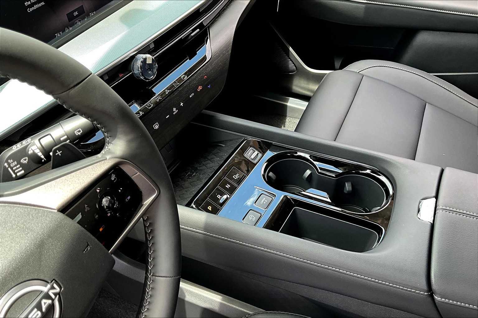 2025 Nissan Murano SL Deep Ocean Blue Pearl/Super Black at Sterling McCall Nissan