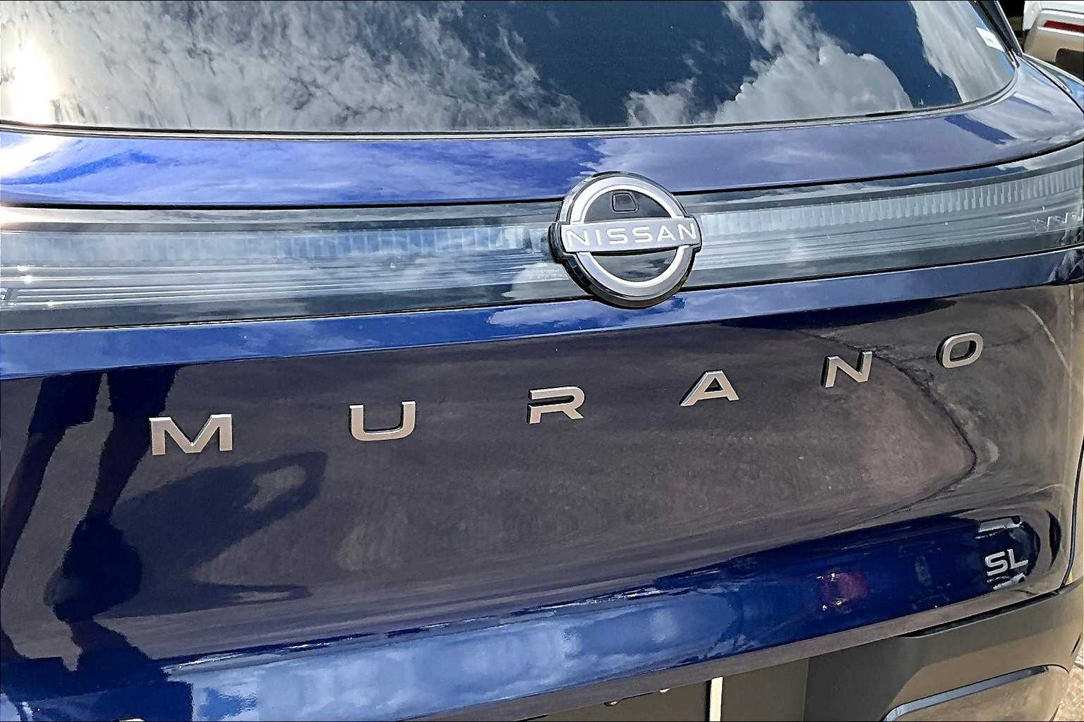 2025 Nissan Murano SL Deep Ocean Blue Pearl/Super Black at Sterling McCall Nissan