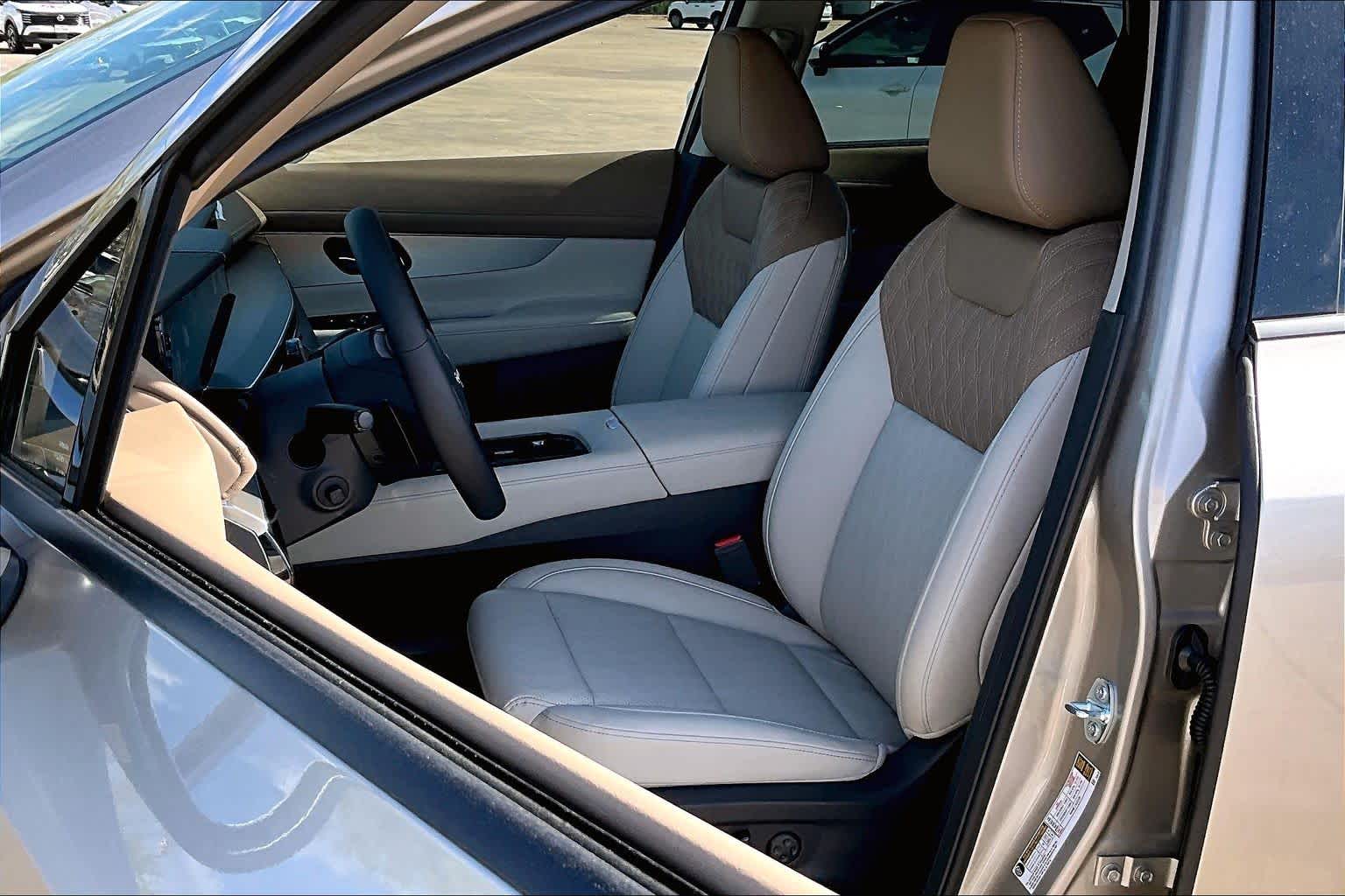 2026 Nissan Murano Platinum Champagne Silver Metallic at Sterling McCall Nissan
