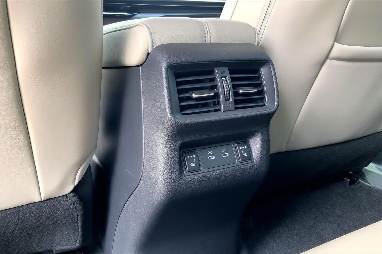 2027 Nissan Murano photo 15 of 22