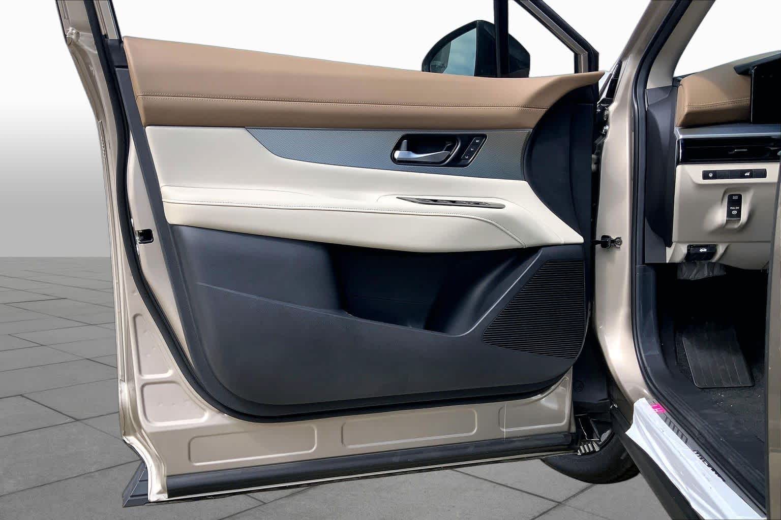 2027 Nissan Murano photo 16 of 22
