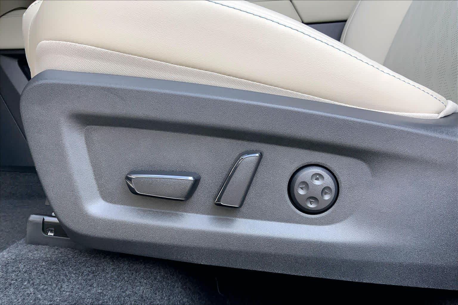 2027 Nissan Murano photo 14 of 22
