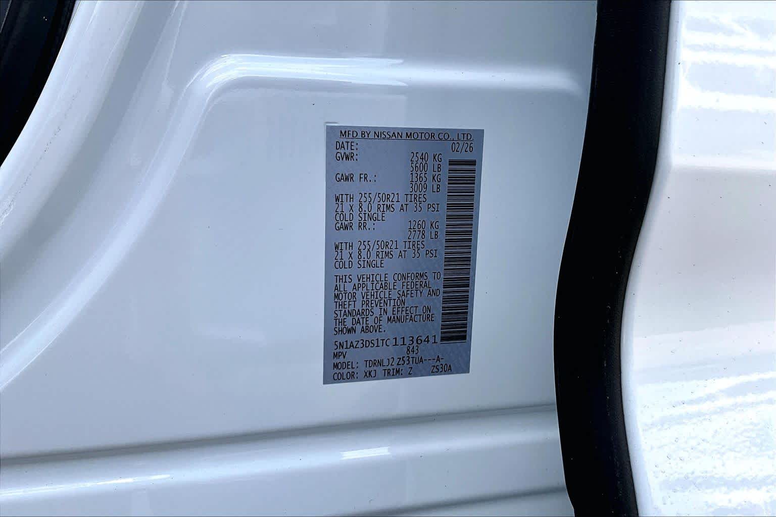 2026 Nissan Murano Platinum Everest White Pearl Tricoat/Super Black at Sterling McCall Nissan